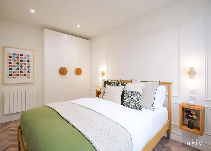 Calico At The Heim Daire Manchester