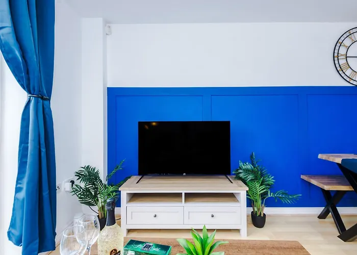 Salford Serenity Suite - Modern & Stylish 2-Br For 6 - Balcony Views & Parking By Parydise Properties Apartamento *