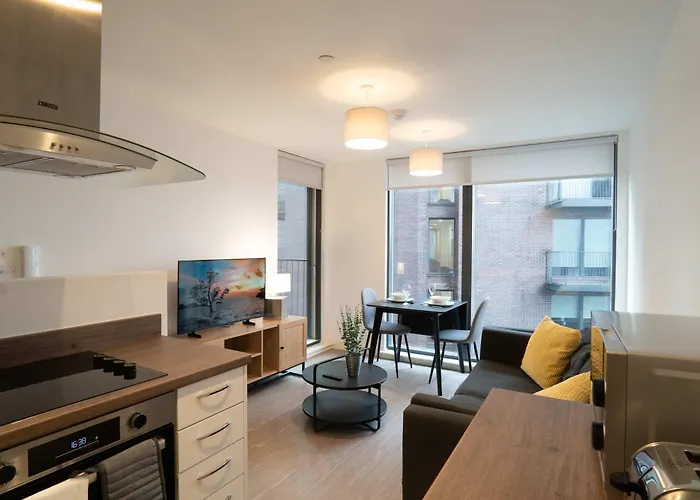 Bright 1 Bed In W Balcony 曼彻斯特