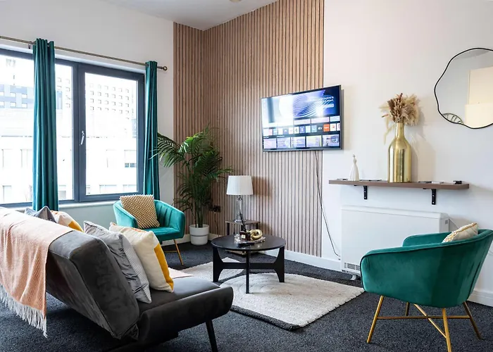 Spacious 2 Bed Near Media And Old Trafford * Manchester