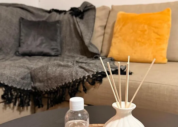 Get Lizzy Centre Gem Next To Shudehill Station Apartment Manchester