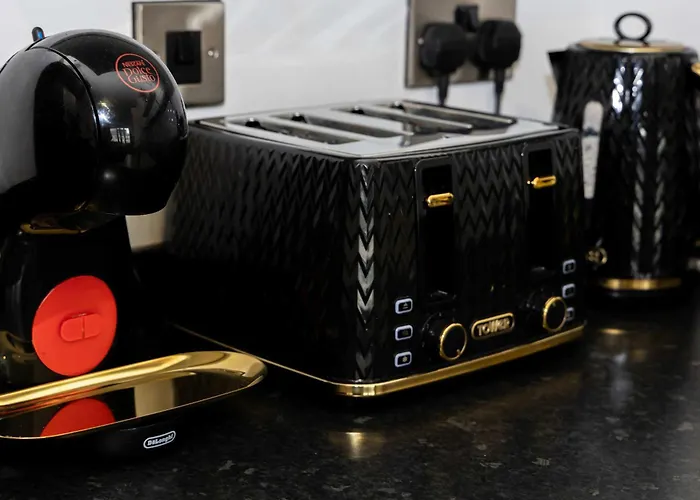 Spacious 2 Bed Near Media And Old Trafford * Manchester