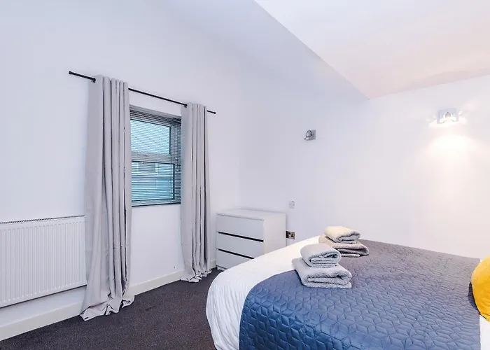 Modern 2br Flat For 4 Full Kitchen Apartman *