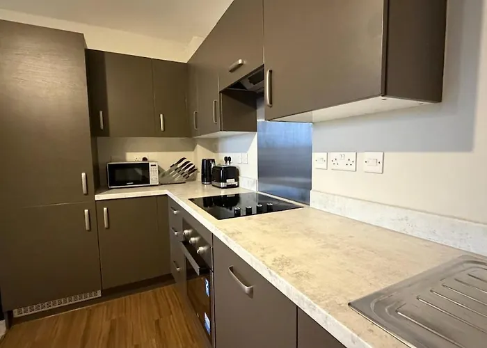 Luxury 5 Bed Centre Appartement *