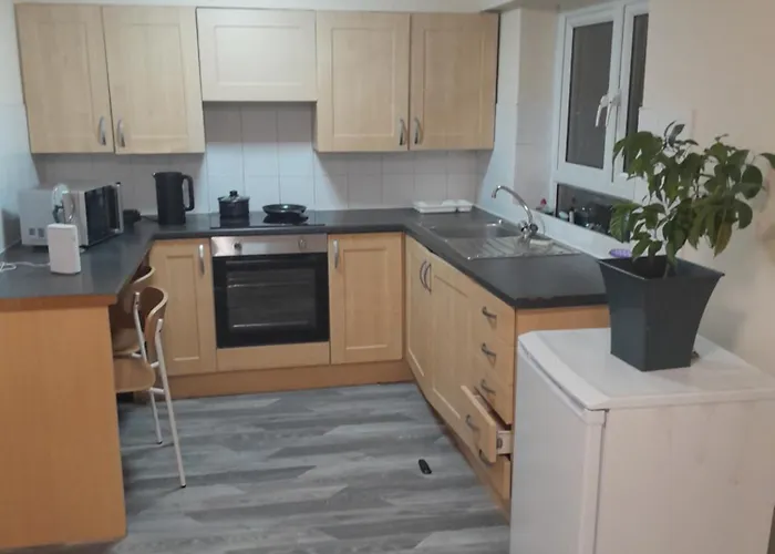 Cityview Free Parking Апартаменты *