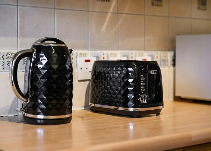 Modern 2 Bed Apartment, Salford Quays, Parking *