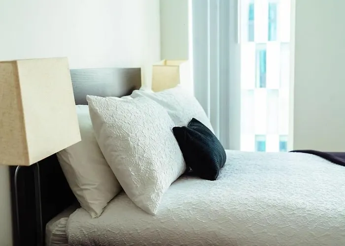 2 Bed View Sleeps 6 * Manchester