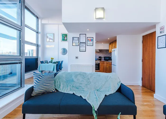 Modern 2br Flat For 4 Full Kitchen Manchester