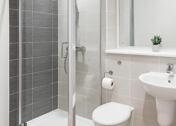 Designer Penthouse In With Parking