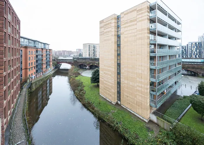 Chic 2bed Near Castlefield Canals-4min To Station マンチェスター