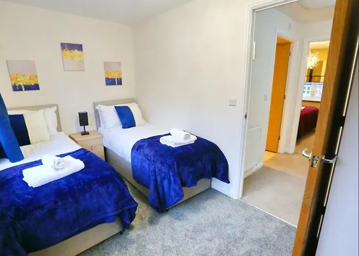 Modern Two-bedroom House Close To Centre *