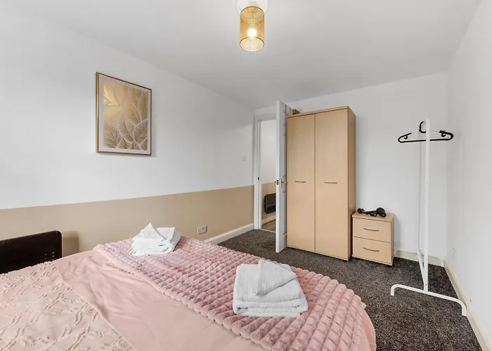 Oxford Road Haven: Stylish 1-bedroom Retreat شقة *