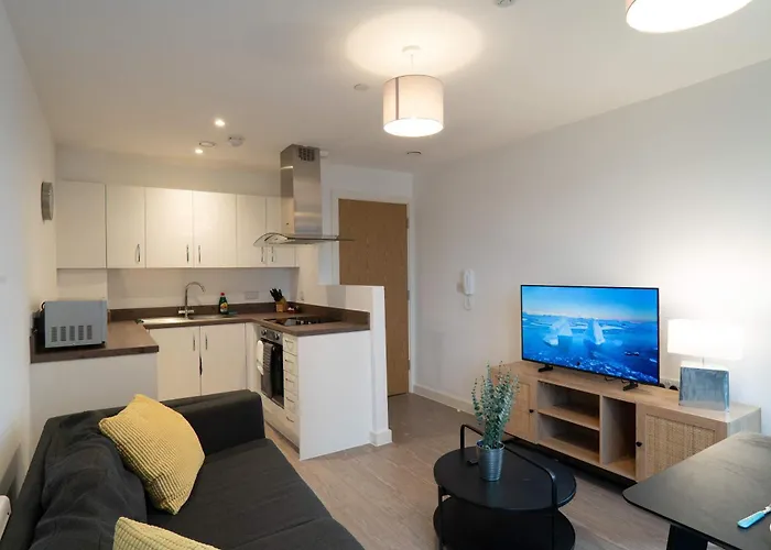 Bright 1 Bed In W Balcony 公寓