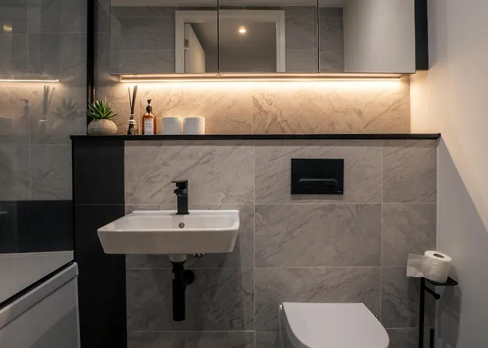 Equinox 5 Mins From Victoria Station Manchester