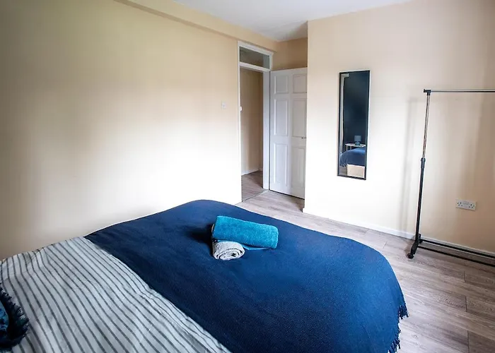 Stylish In Salford With Free Parking *