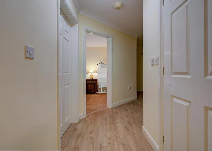 Spacious Free Parking Victoria Park - Pass The Keys 맨체스터