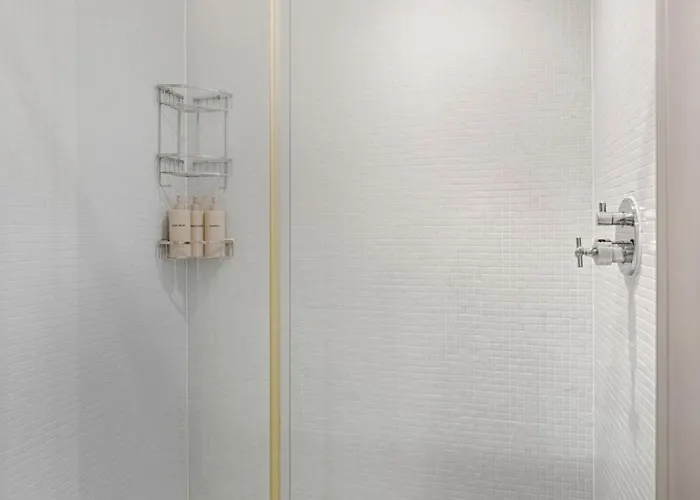 Centre 1b With Free Private Parking & Balcony * Μάντσεστερ