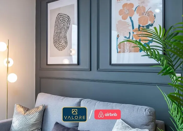 Luxury Waterfront 2br - Free Gym Access & Parking Lejlighed