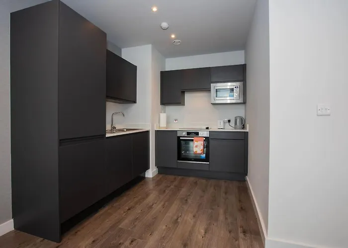 Luxury - - Pool - Terrace - Gym - Parking - * Manchester