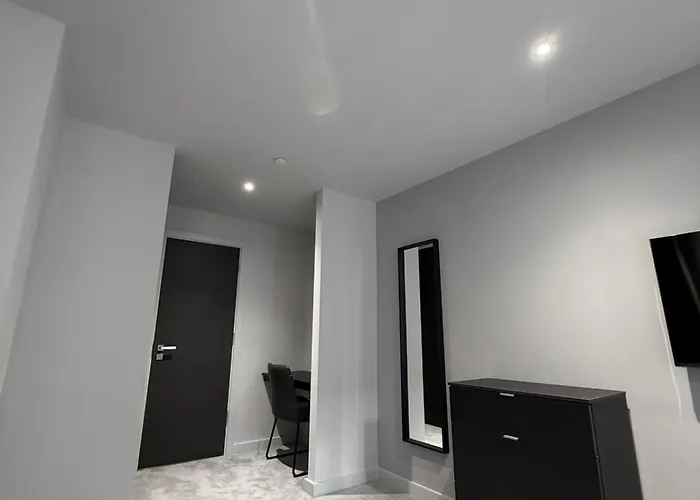 2 Bedroom In Centre Manchester