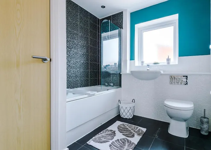 Aldridge By Guestz * Manchester