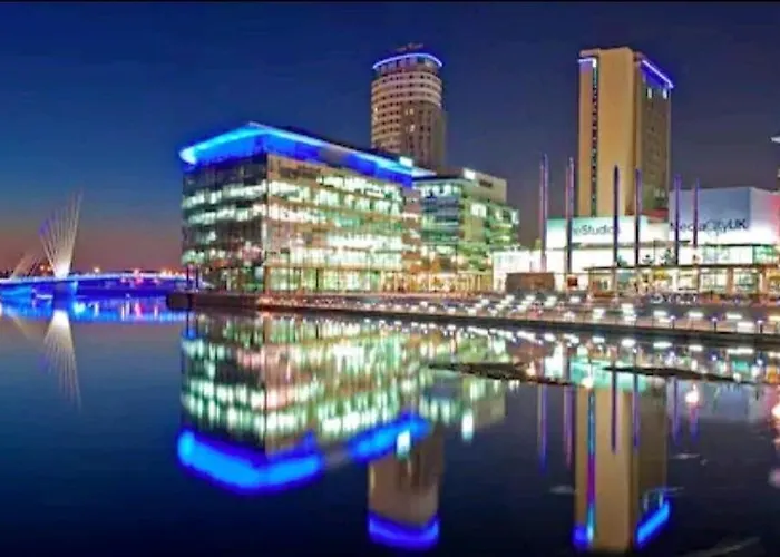 Luxury 2 Bed Apartment, Kingsize Beds, 2 Bathrooms