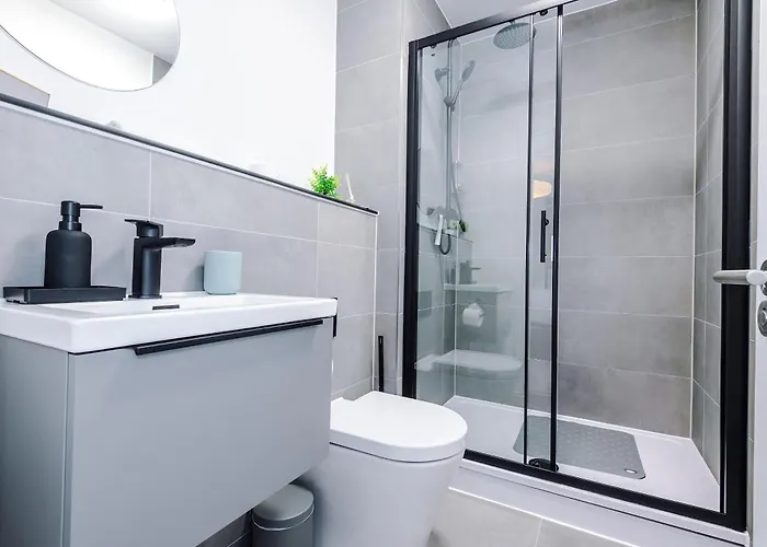 Modern 2br In With Parking アパート *