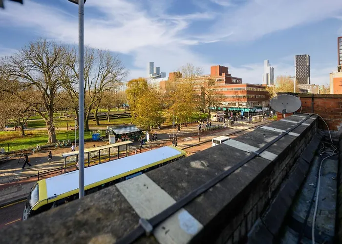 Oxford Road Haven: Cozy 1-bedroom Retreat Daire *