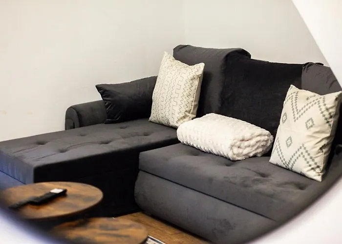 Spacious 4 Bedroom House With Pacman,darts, Netflix By Vista Short Lets Apartamento Mánchester