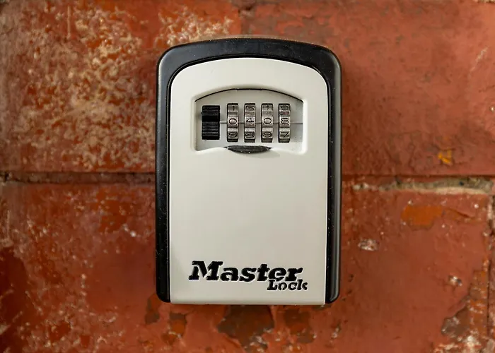 Free Parking, Large House For Contractors & Families, Sleeps 6, 15mins To Centre * Mánchester