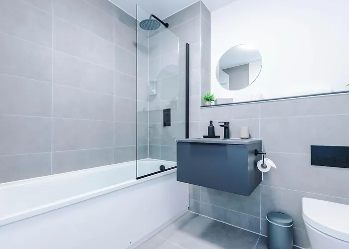 Modern 2br In With Parking アパート *