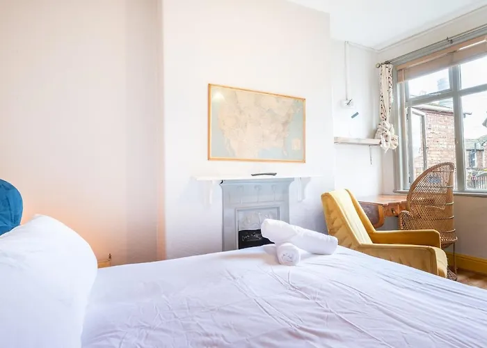 Vibrant 3 Bedroom Art Duplex Spacious&unique