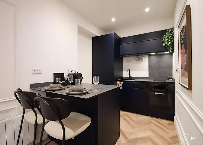 Calico At The Heim *