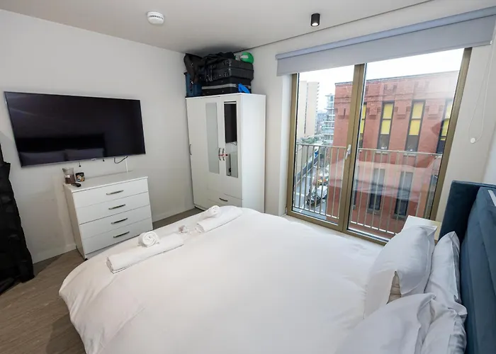 Chic 2bed Near Castlefield Canals-4min To Station *