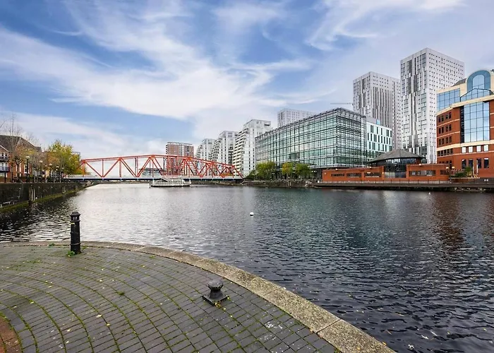 Apartment Modern 2 Bed Apartment, Salford Quays, Parking Manchester