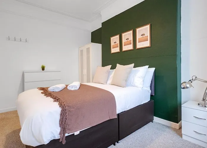 Apartamento Spacious 4 Bedroom House With Pacman,darts, Netflix By Vista Short Lets