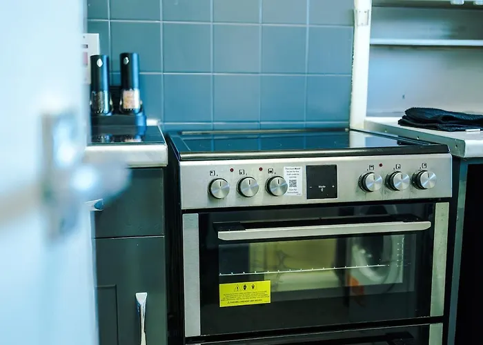 1br By Kammili - Near Centre, Universities & Hospital Διαμέρισμα Μάντσεστερ