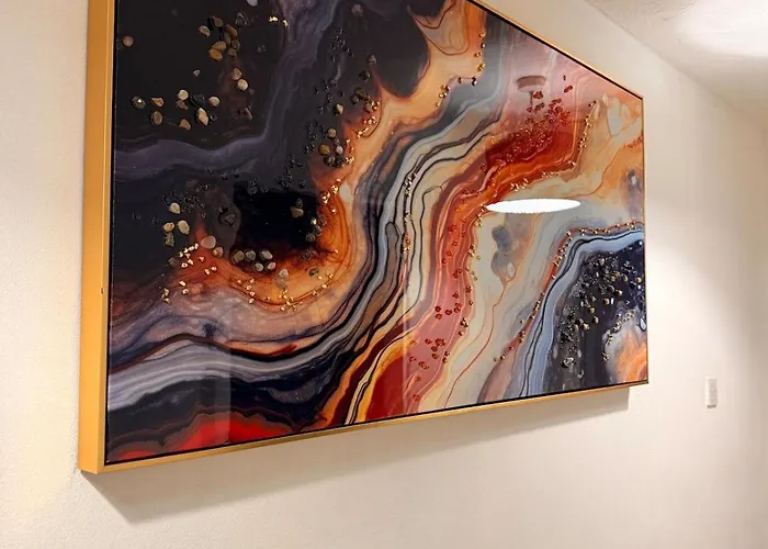 Get Lizzy Centre Gem Next To Shudehill Station *