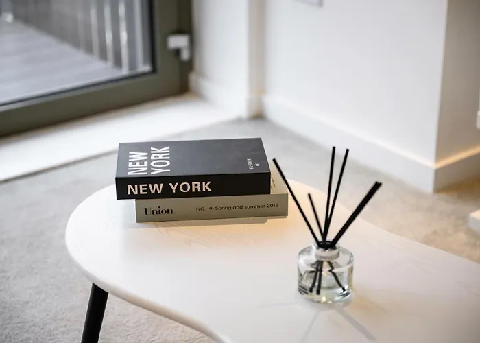 Centre 2 Bedroom Luxury *