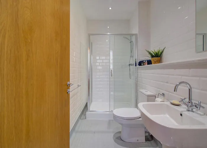 Ancoats Old Spinning Mill Free Parking - Pass The Keys *