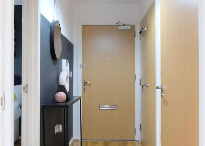 1-schlafzimmer-wohnung- 3 Gaeste Mit Parkplatz Und Wi-fi By Interhome Apartment