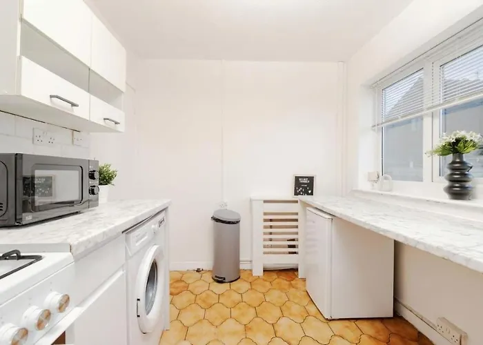 Apartament Lavish & Comfy - Contractors And Long - Close To Piccadilly & Etihad - Fast Speed Wi-fi - Sleep 7