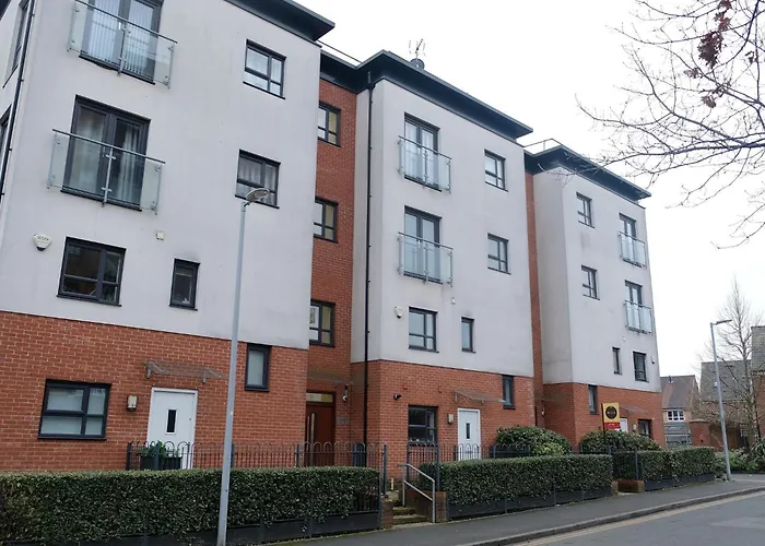 Apartment 1-schlafzimmer-wohnung- 3 Gaeste Mit Parkplatz Und Wi-fi By Interhome Manchester