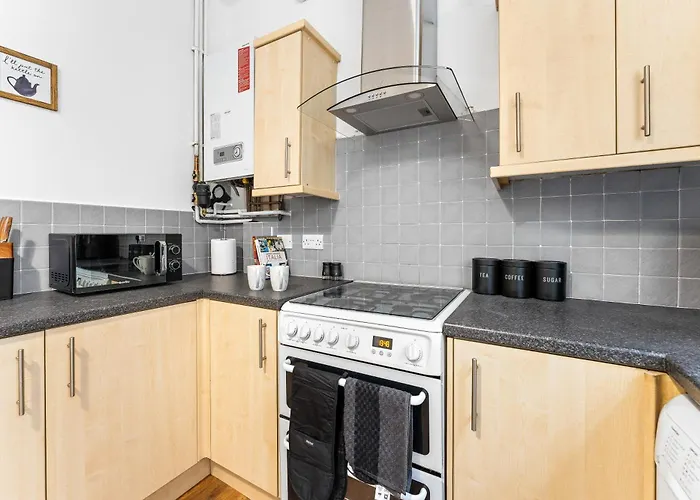 Comfortable 4 Bed - Free Parking & Fast Wifi Lejlighed *