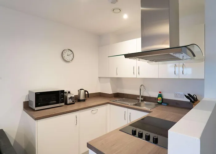 Bright 1 Bed In W Balcony 曼彻斯特