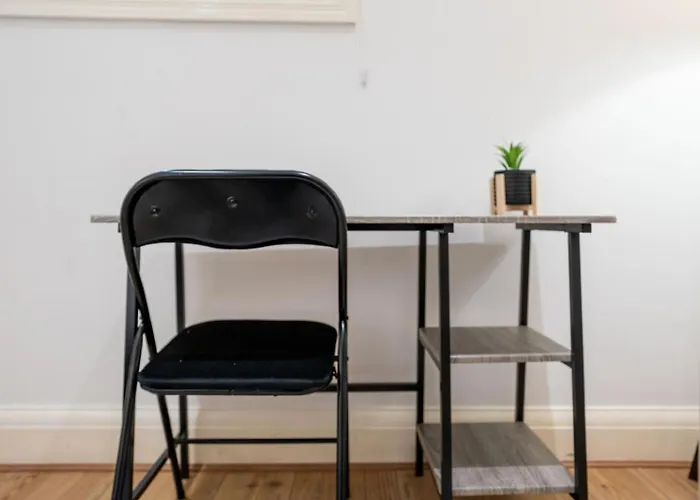 Stylish Modern In The Heart Of The Apartman