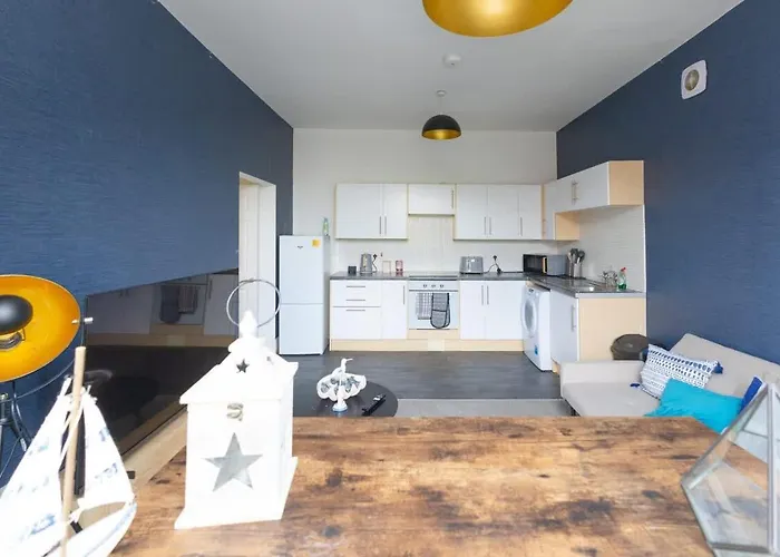 Charming 2-bed In M16 * Manchester