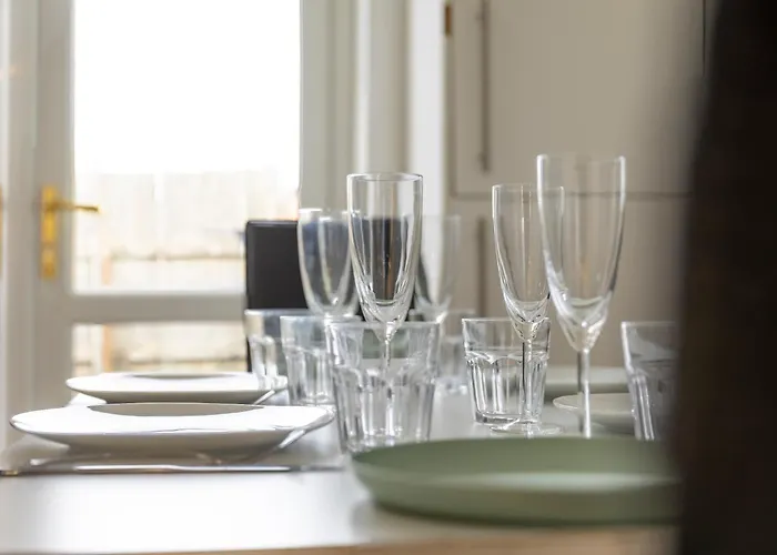 Apartamento Free Parking, Large House For Contractors & Families, Sleeps 6, 15mins To Centre Mánchester