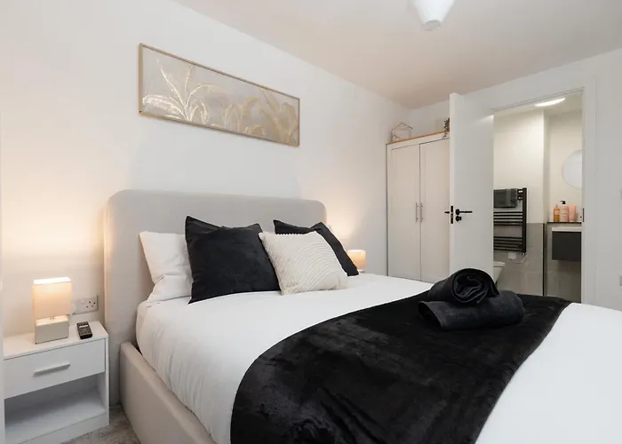 2 Bedroom - Old Trafford - Balcony - Free Parking * مانشستر