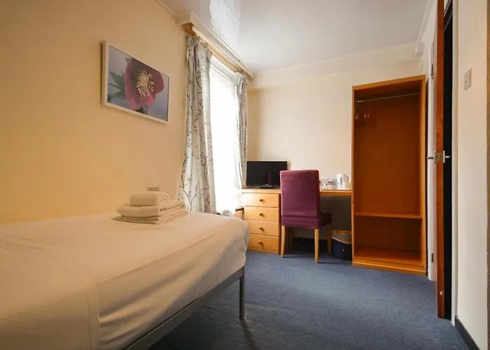 Luther King House 2* Manchester